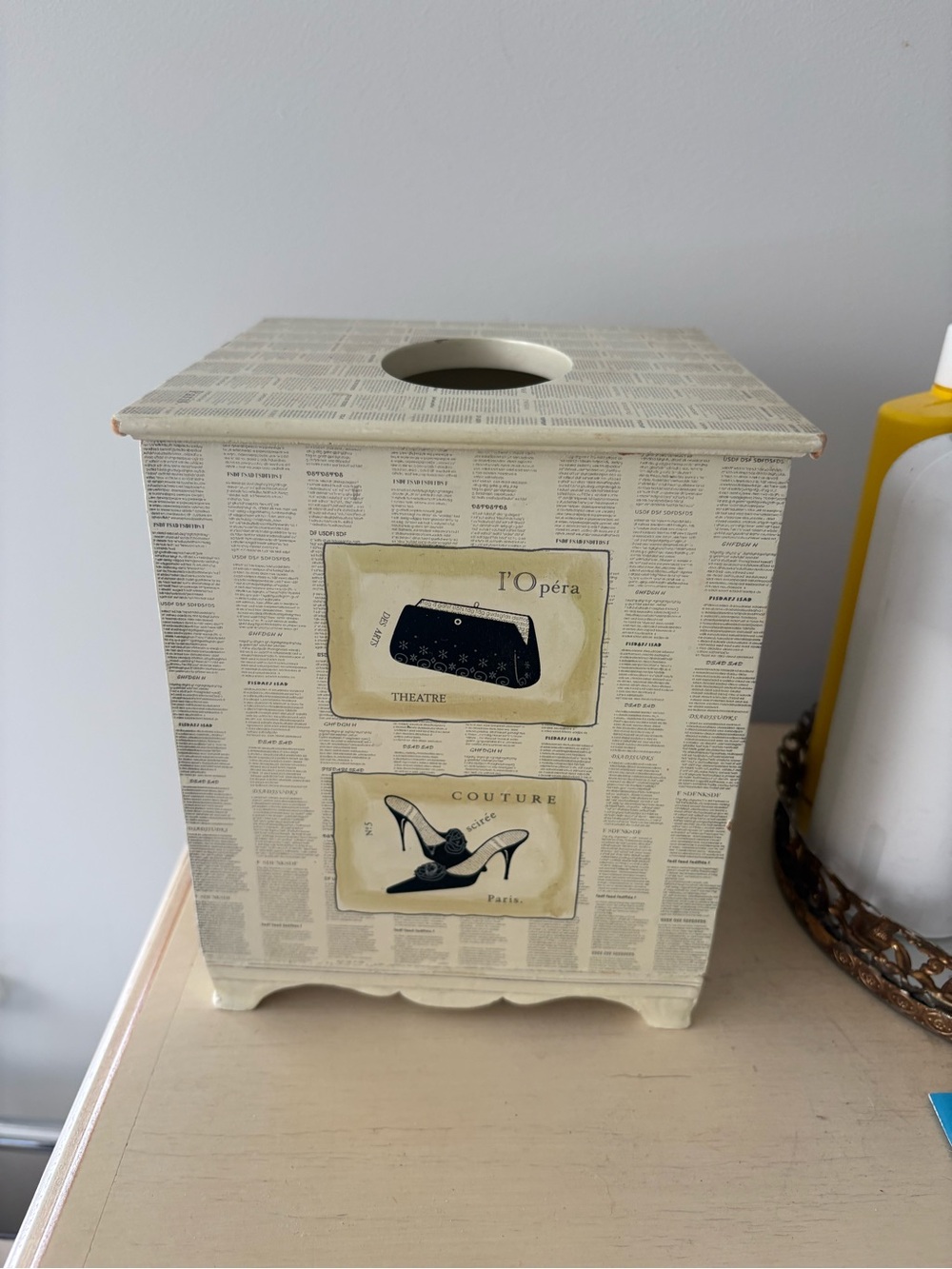 Vintage Style Decorative Tissue Box Holder in Cream
